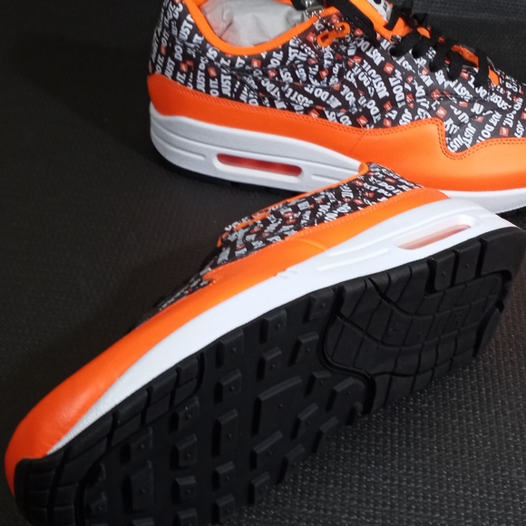NIKE Air Max 1 Premium 'Just Do It' Orange - Picture 11 of 13